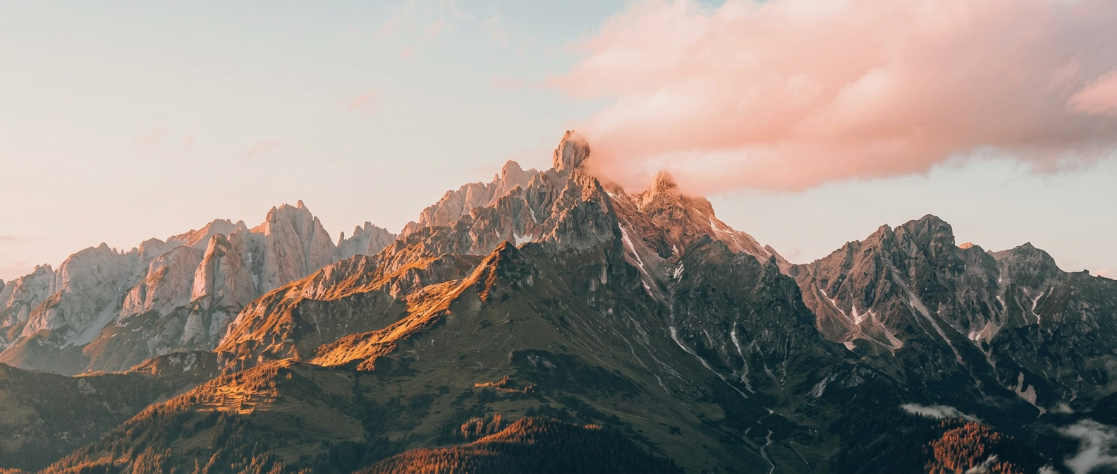 Montañas al amanecer, símbolo de crecimiento